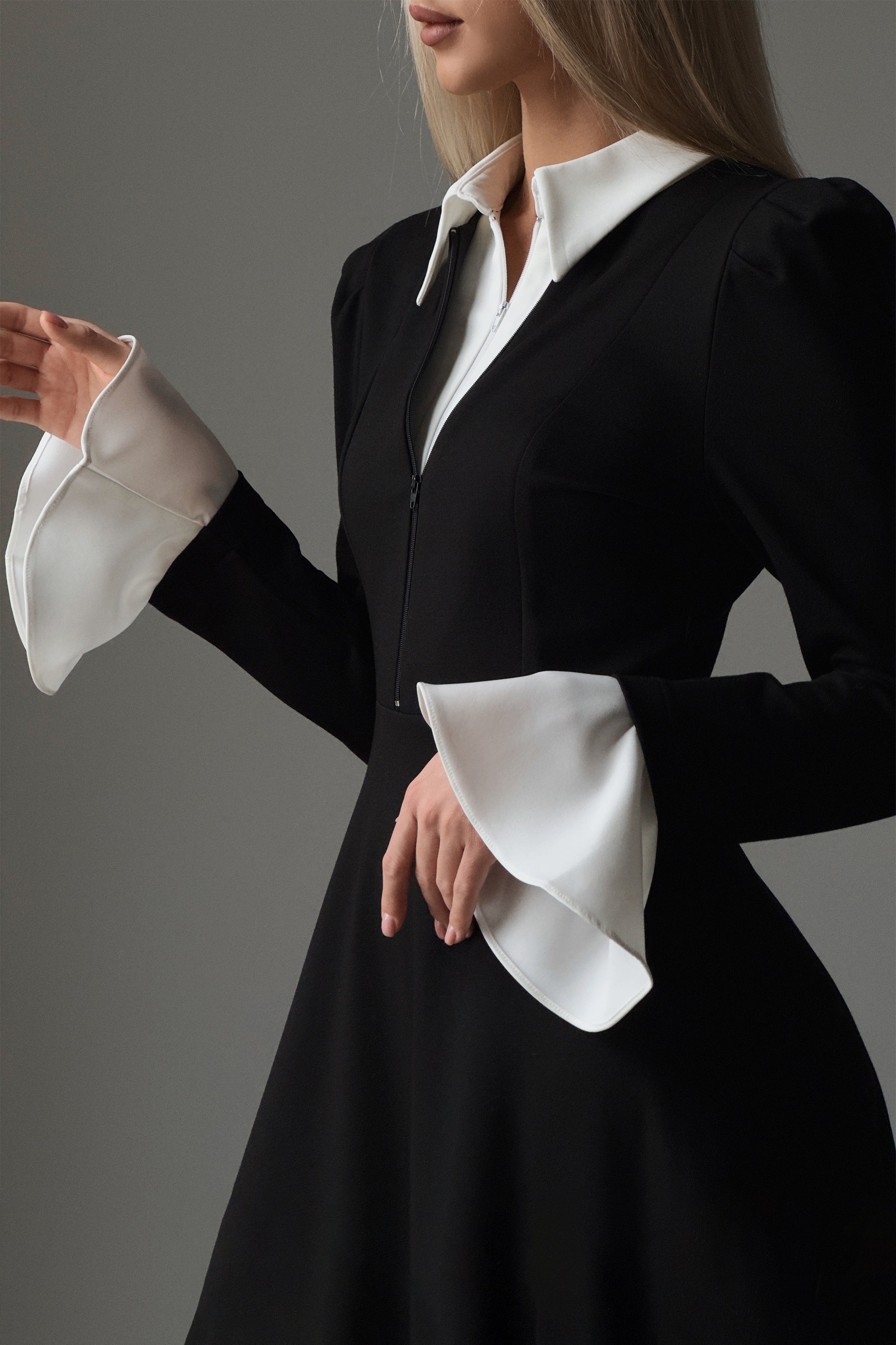 Contrast Color Splicing Bell Sleeve Midi Dress