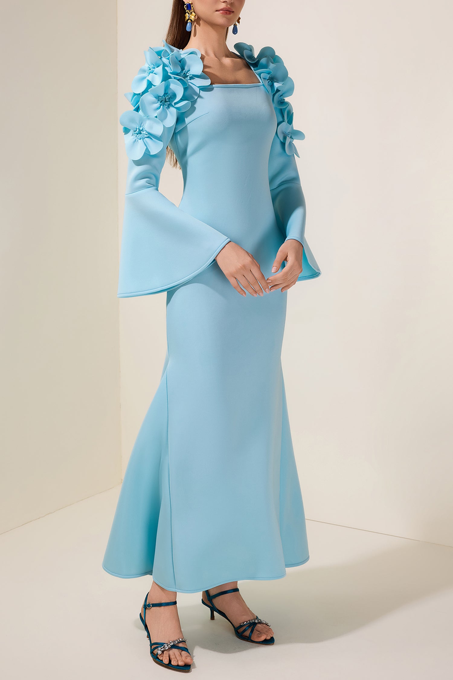 3D Flower Square Collar Bell Sleeve Maxi Dress