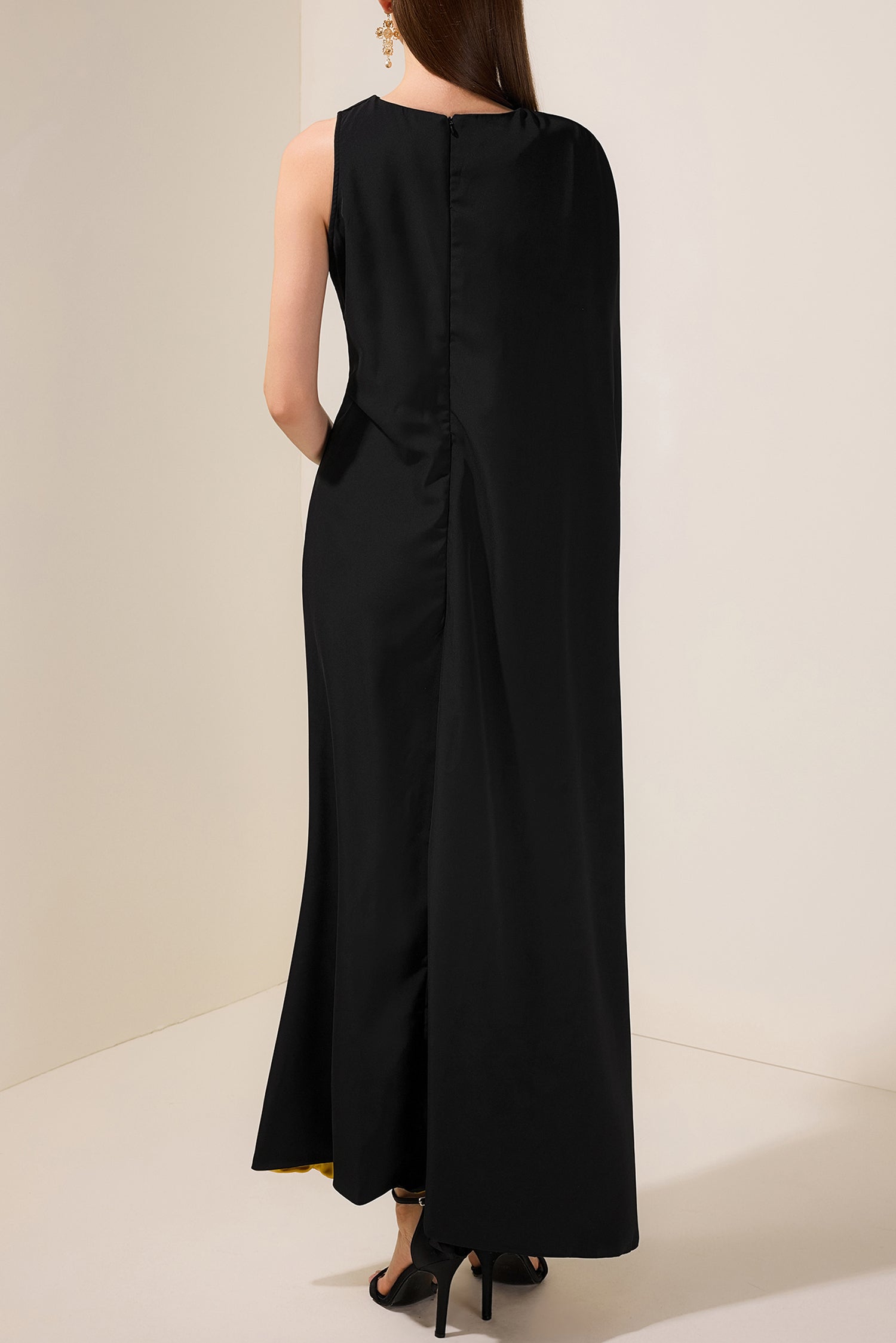 Contrast Color One Sleeve Maxi Dress
