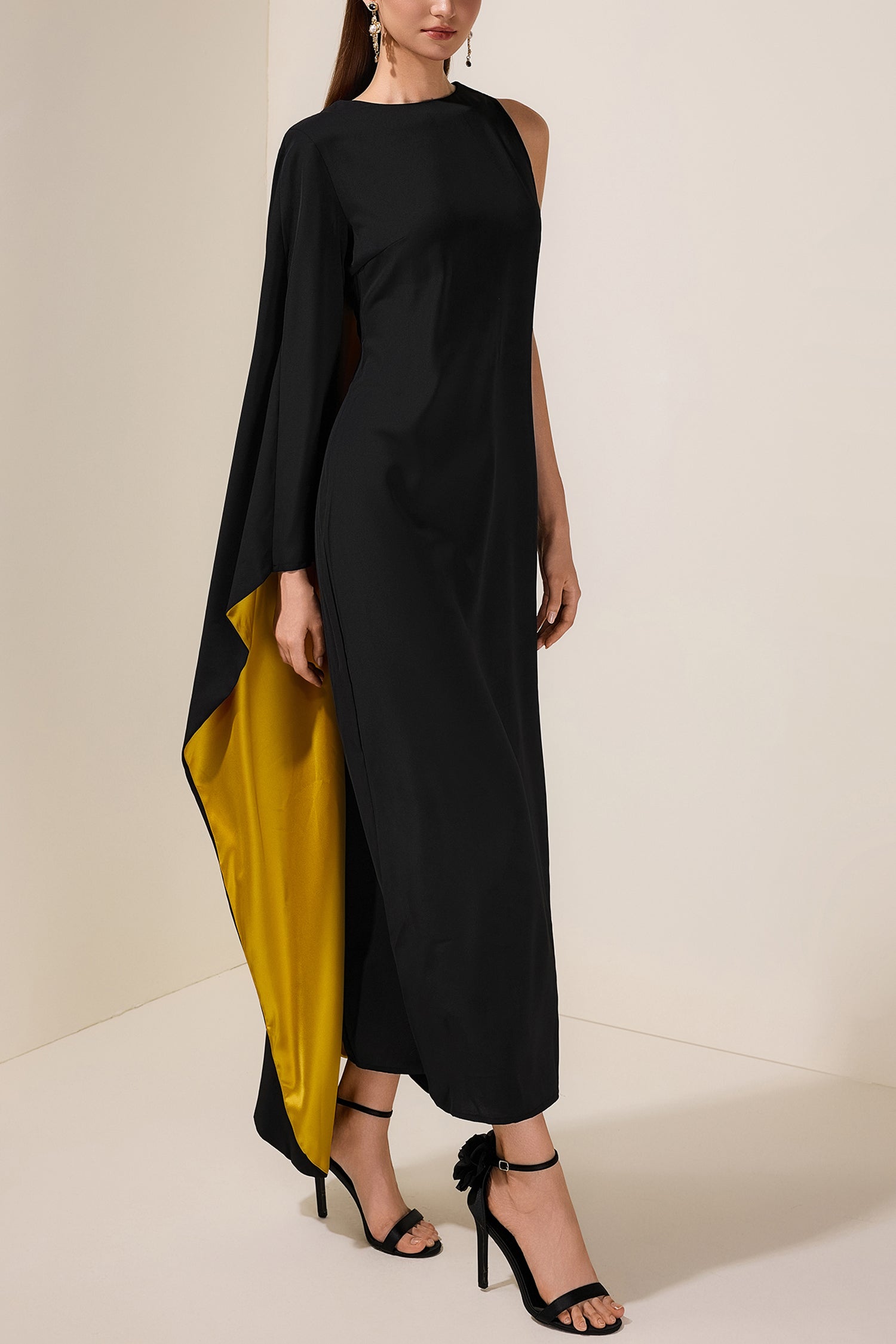 Contrast Color One Sleeve Maxi Dress