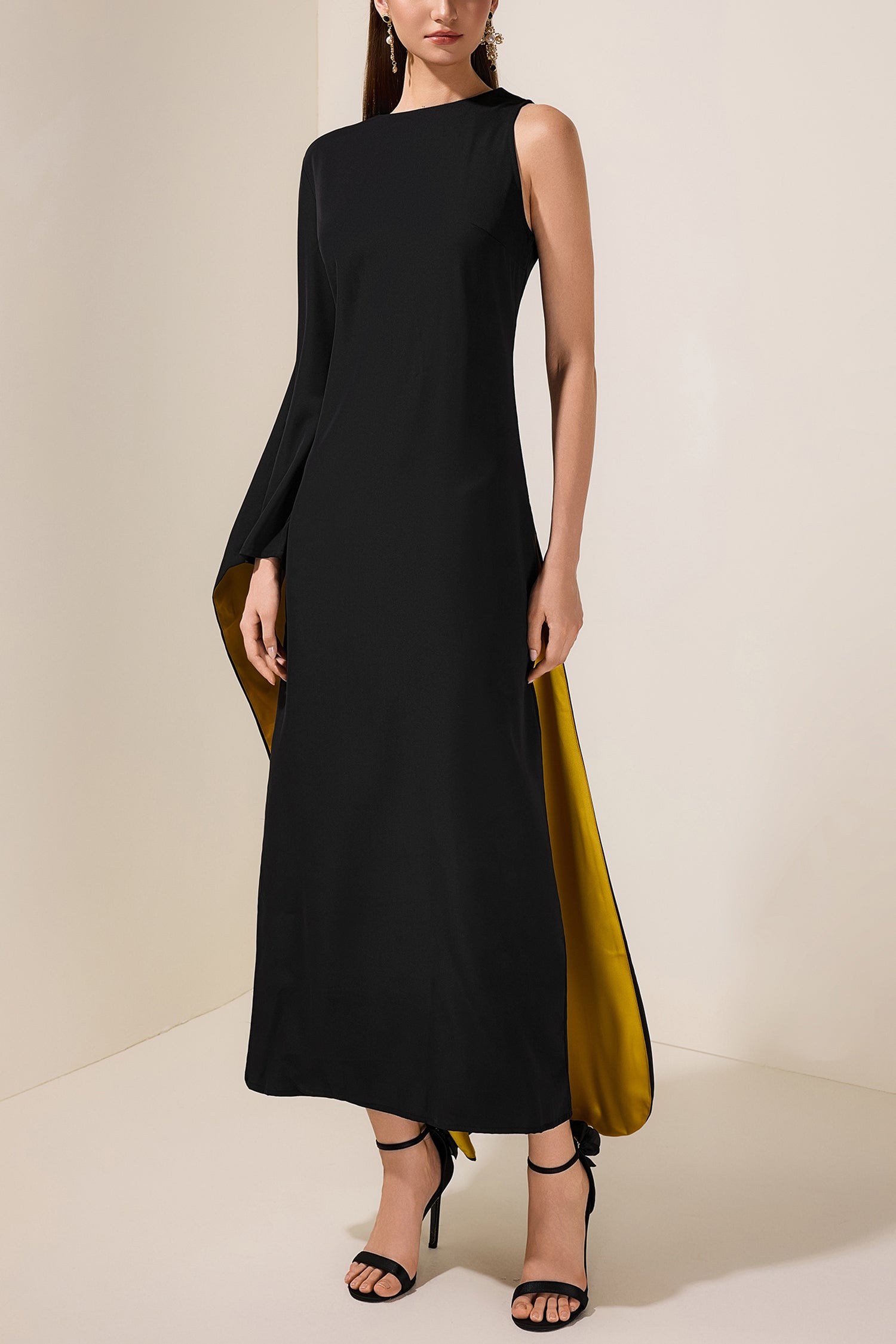 Contrast Color One Sleeve Maxi Dress