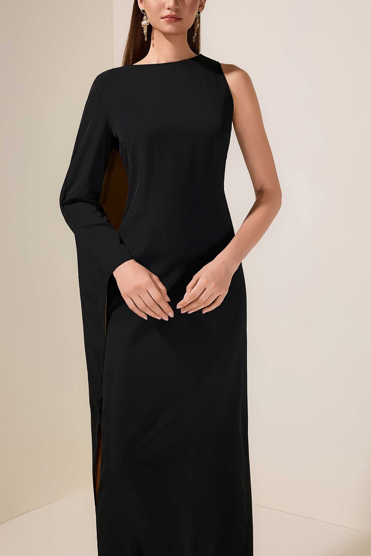 Contrast Color One Sleeve Maxi Dress