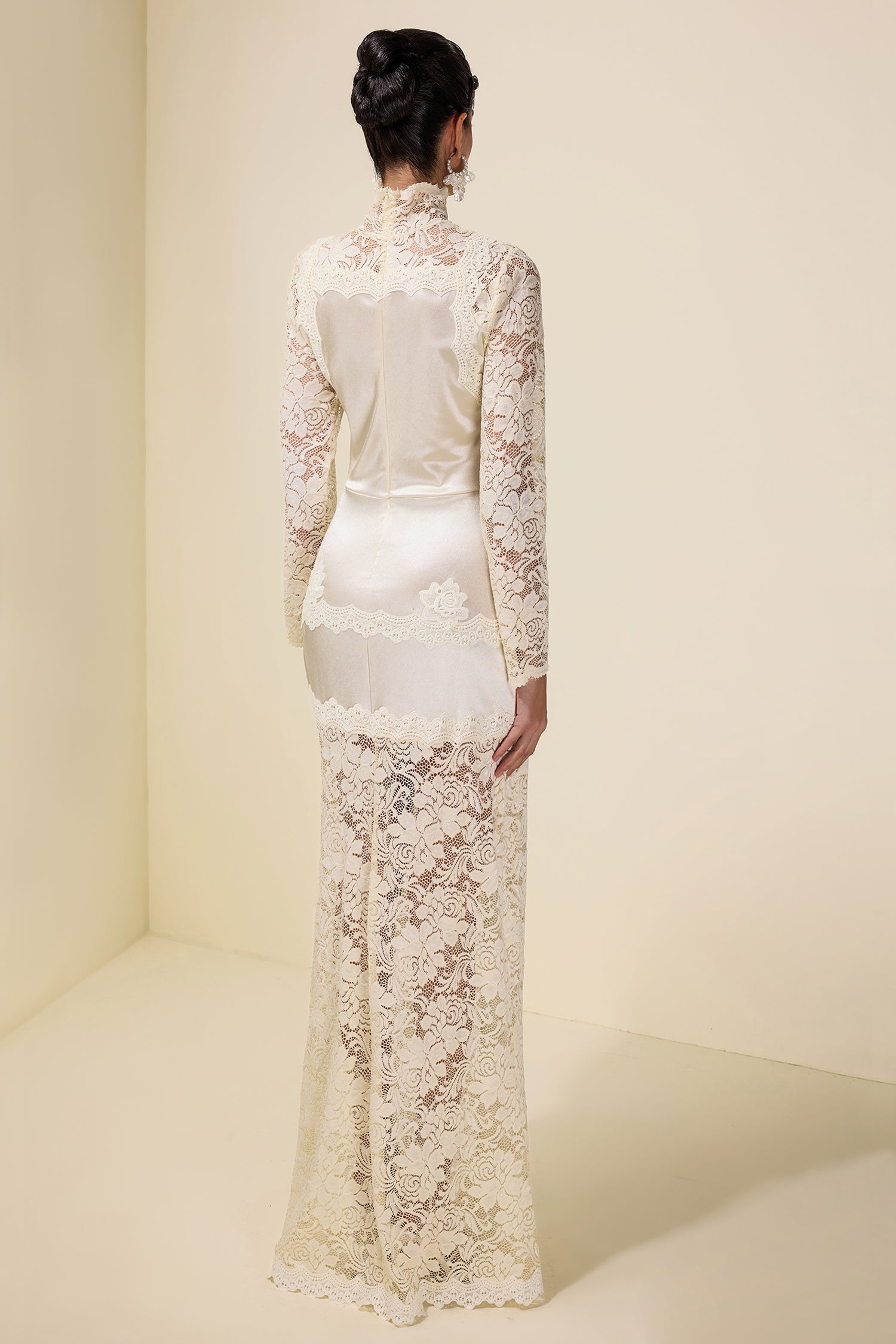 Lace Splicing Satin High Neck Maxi Dress