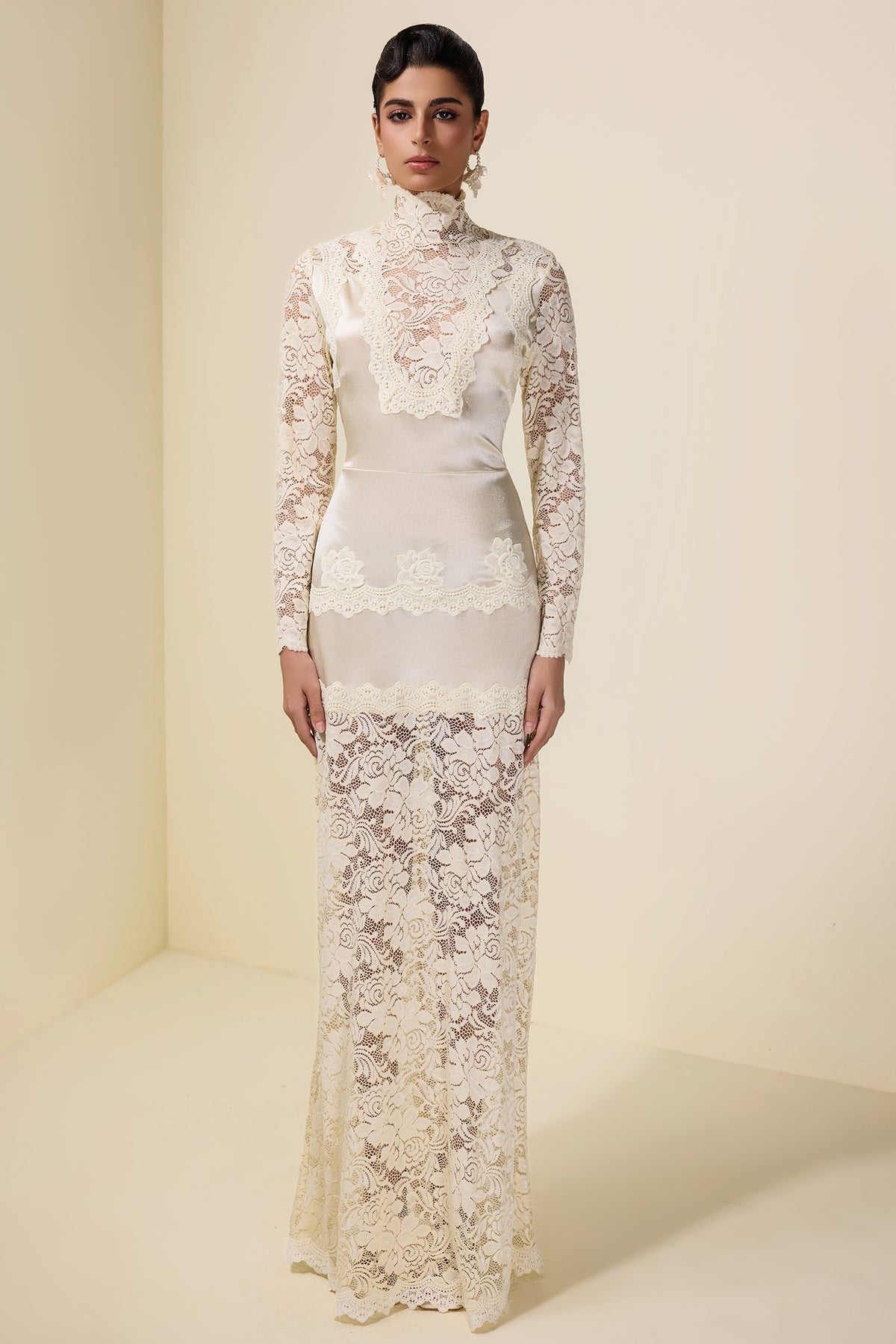 Lace Splicing Satin High Neck Maxi Dress