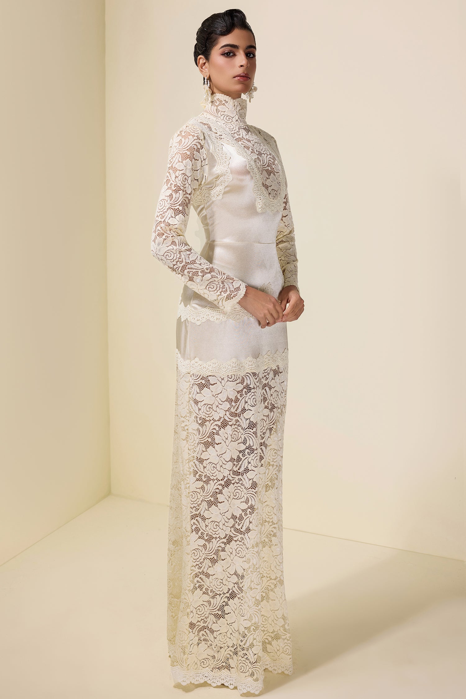 Lace Splicing Satin High Neck Maxi Dress