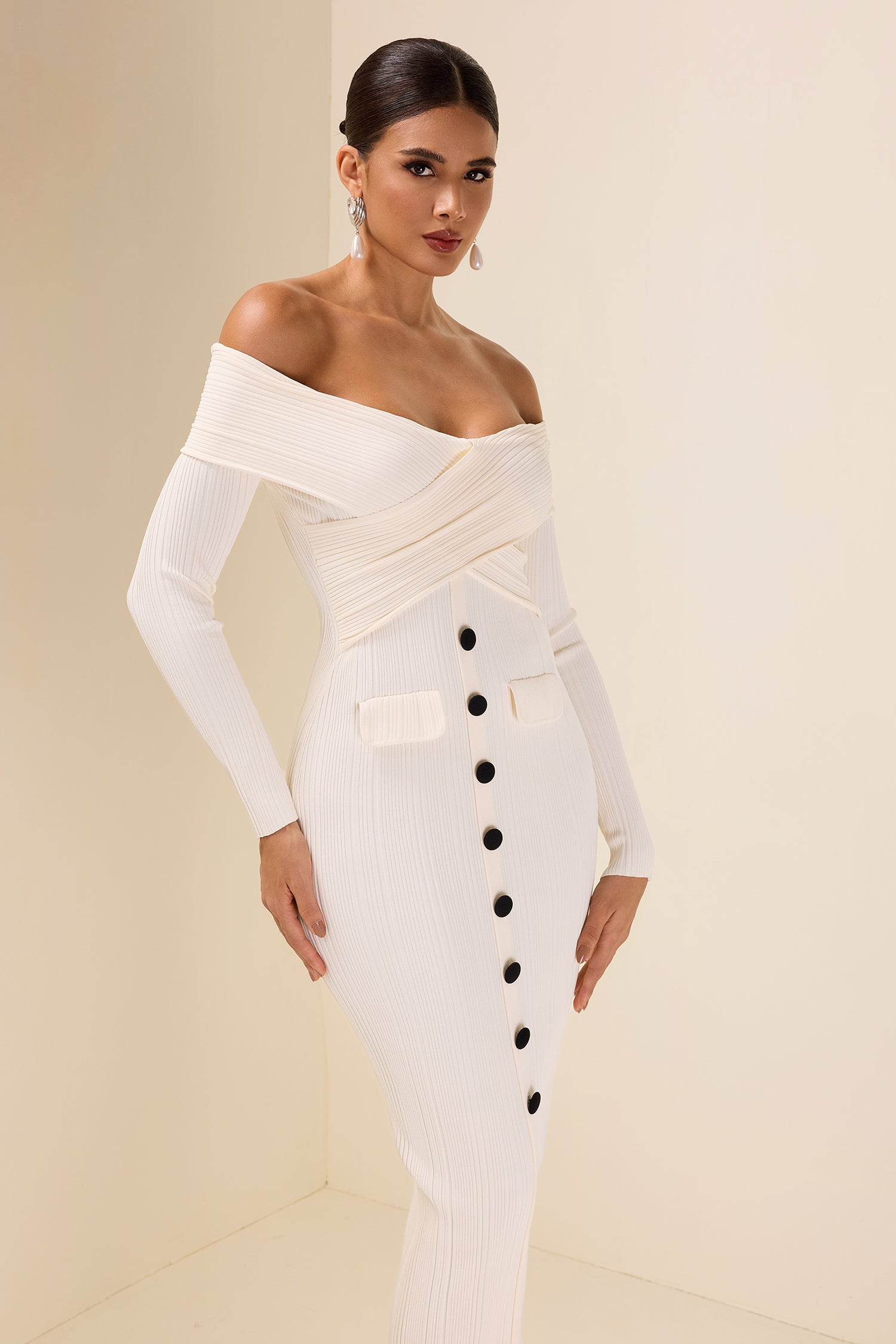 Knit Off-Shoulder Bottom Midi Dress