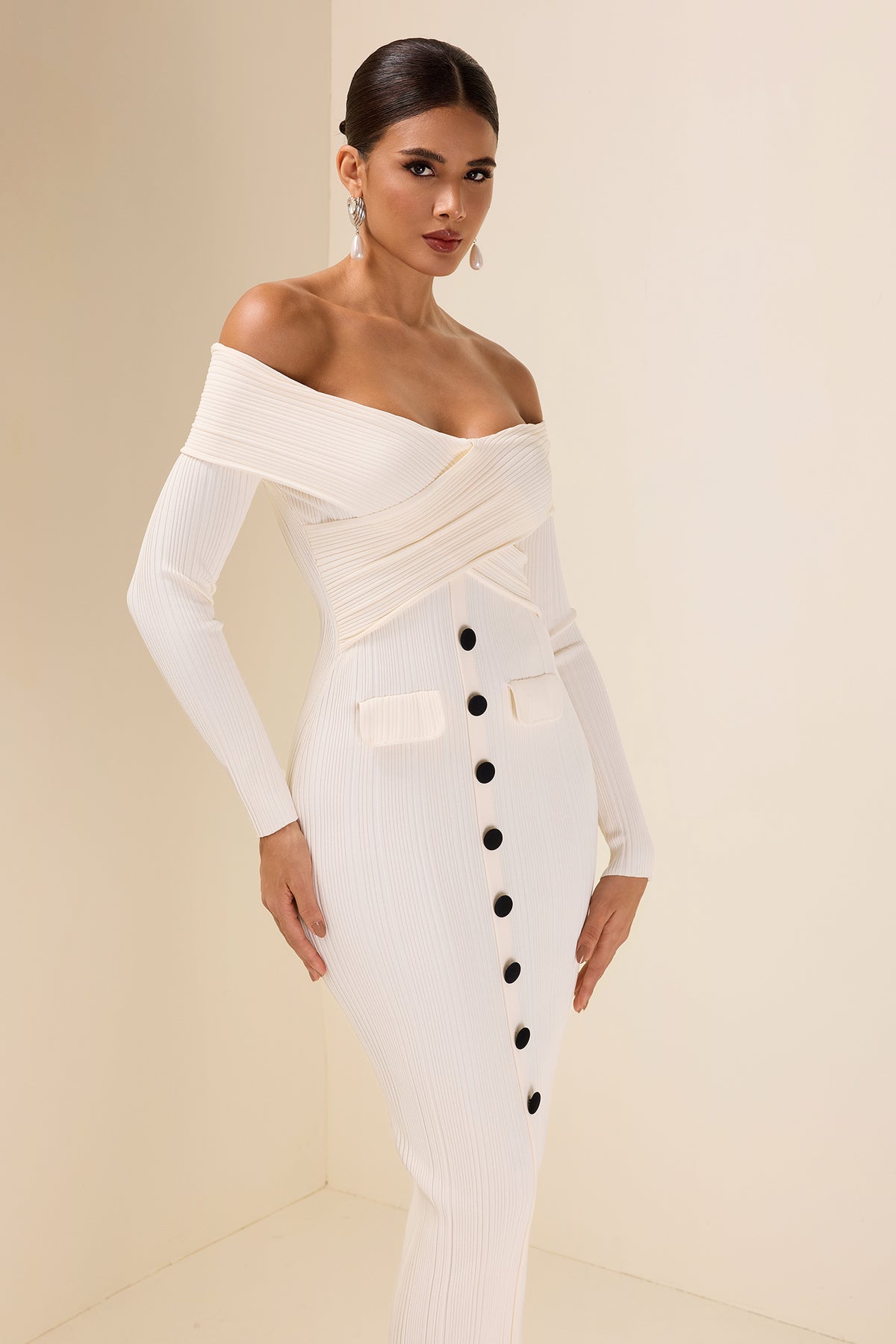 Knit Off-Shoulder Bottom Midi Dress
