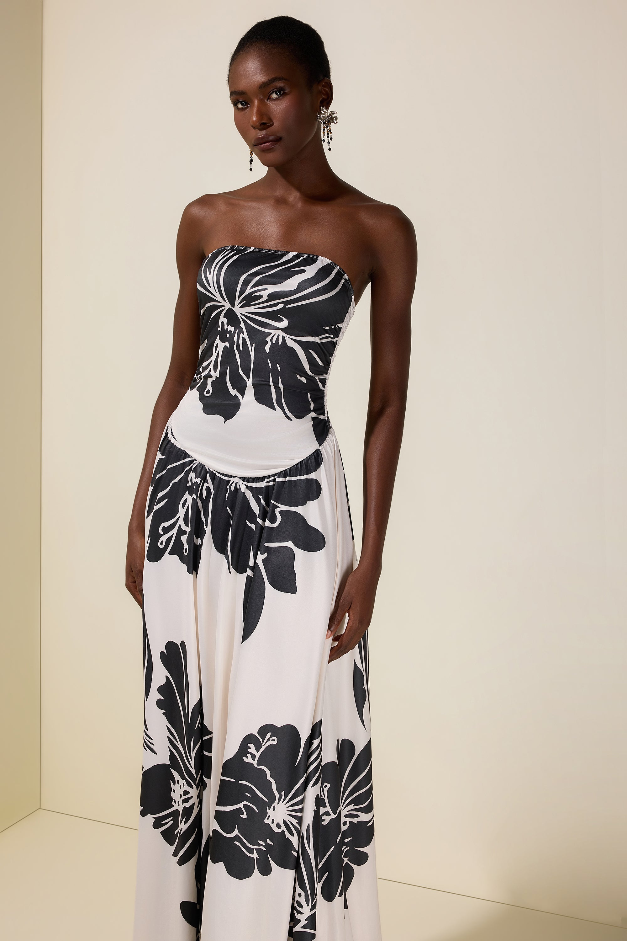 Floral Contrast Color Smocking Midi Dress