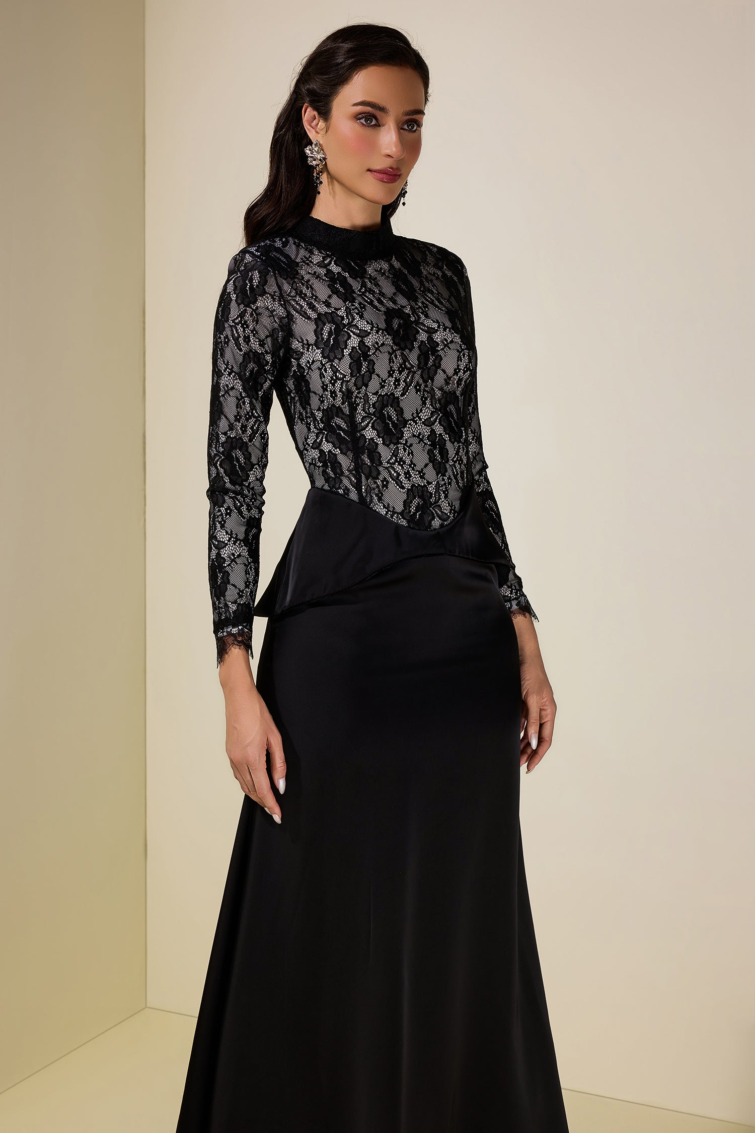 Satin Splicing Lace Long Sleeve Maxi Dress