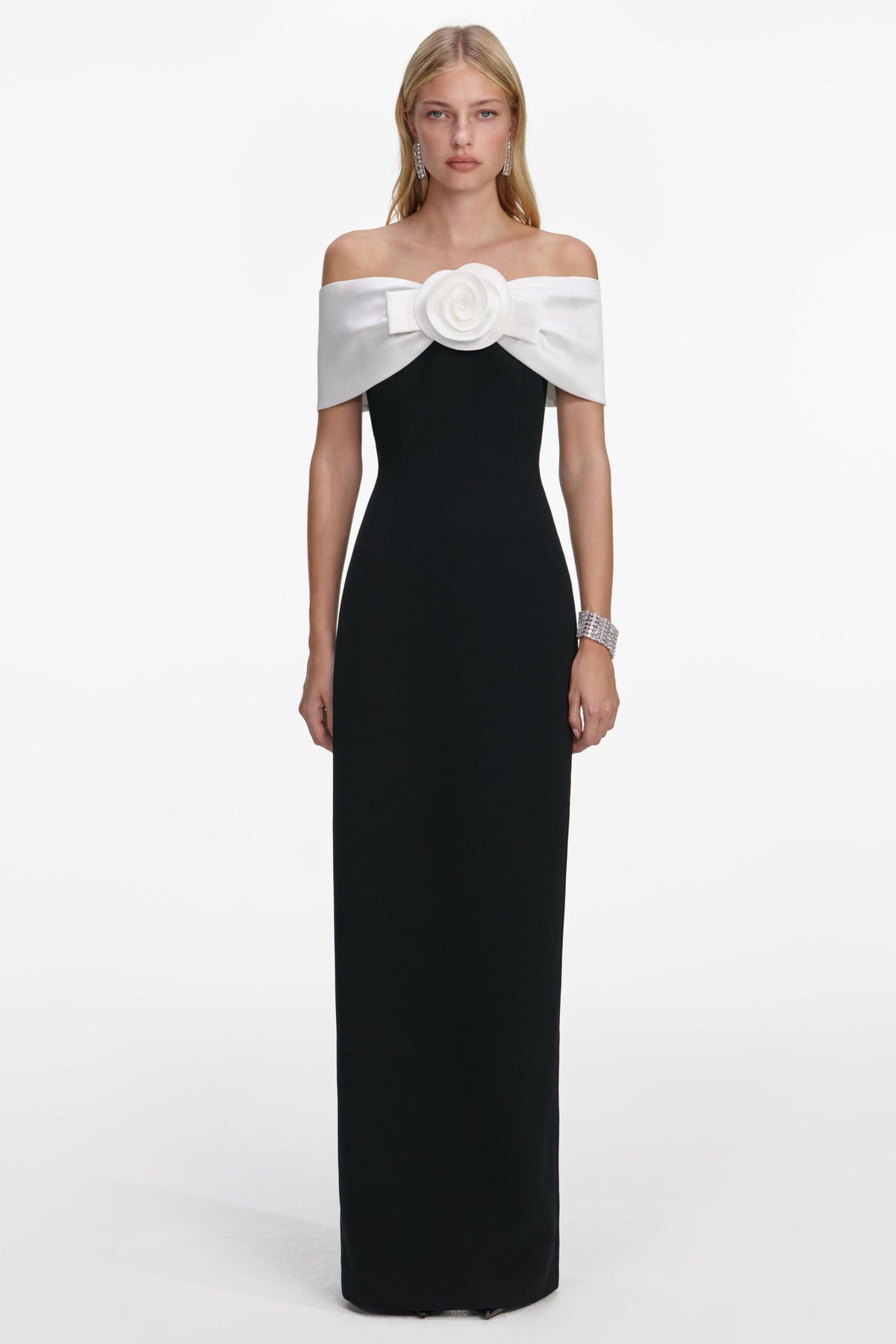 Contrast Color Off-Shoulder 3D Flower Maxi Dress
